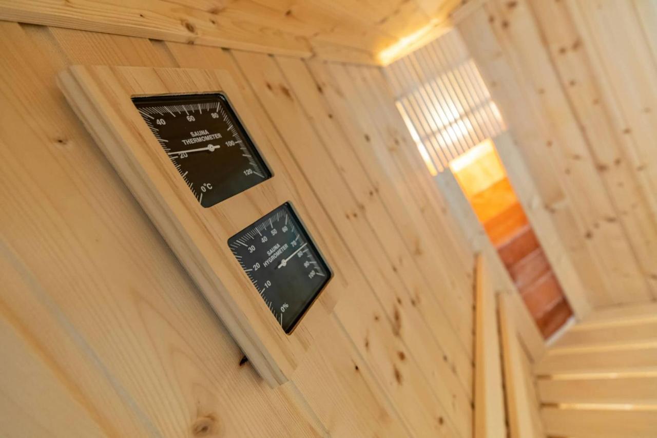 Aszuvilag Rezidencia With Sauna & Jacuzzi Legyesbenye Buitenkant foto