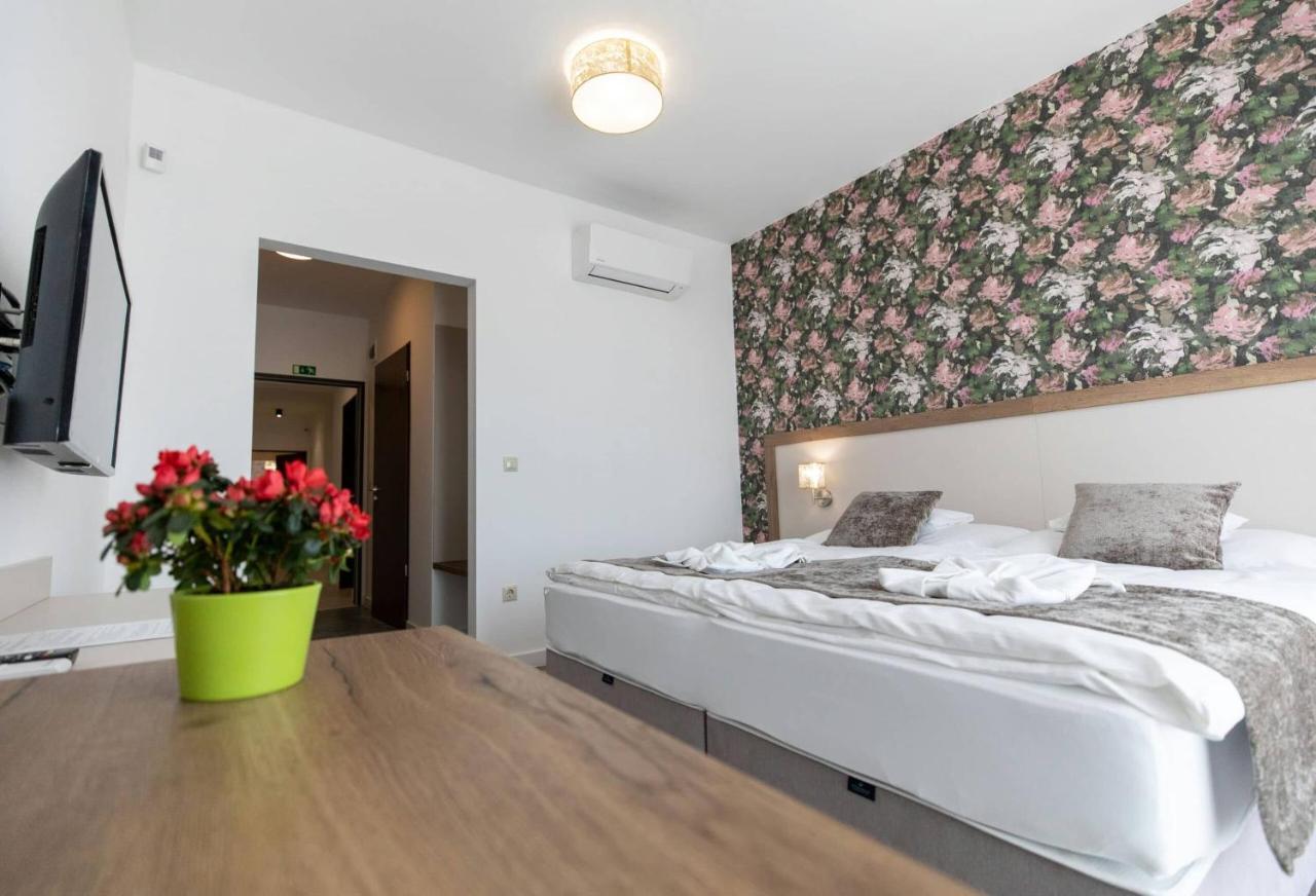 Aszuvilag Rezidencia With Sauna & Jacuzzi Legyesbenye Buitenkant foto