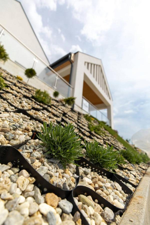 Aszuvilag Rezidencia With Sauna & Jacuzzi Legyesbenye Buitenkant foto