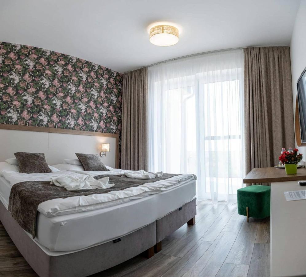 Aszuvilag Rezidencia With Sauna & Jacuzzi Legyesbenye Buitenkant foto