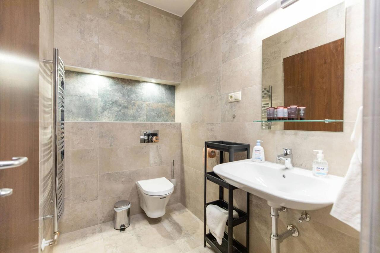 Aszuvilag Rezidencia With Sauna & Jacuzzi Legyesbenye Buitenkant foto